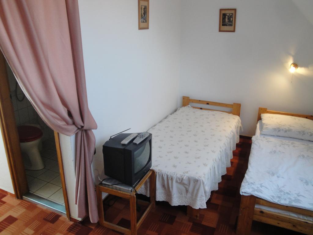 Guest house Ringhofer Vendégház Sopron Habitación foto